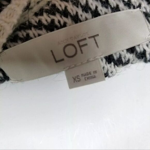 LOFT Size XS Black & White Plaid Angora Wool Blend Light Weight Sweater - Picture 9 of 9